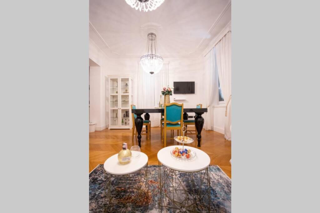 Luxurious Apartment Bella Lux In City Center With Free Parking Included! Split Exteriér fotografie